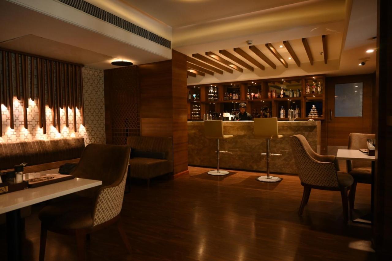 Готель The Fern Residency Sarnath Варанасі Екстер'єр фото